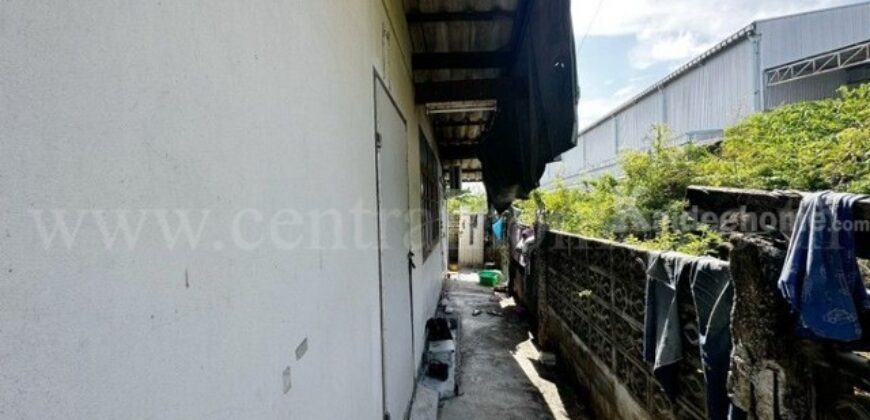 ที่ดินพร้อมสิ่งปลูกสร้าง หมู่บ้าน ไทยประกัน ซอยไทยประกัน 1/11 ติดถนนเมน ราคาถูก