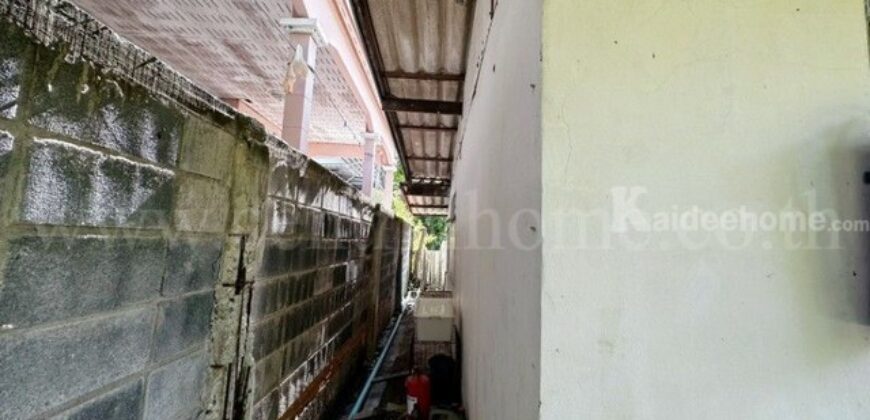 ที่ดินพร้อมสิ่งปลูกสร้าง หมู่บ้าน ไทยประกัน ซอยไทยประกัน 1/11 ติดถนนเมน ราคาถูก