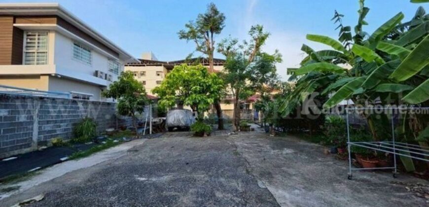 ที่ดิน 102 ตรว. ถมแล้ว ทำเลดี ลาดพร้าว-วังหิน โชคชัย4 ราคาถูก