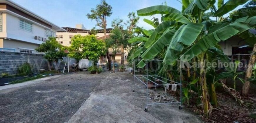ที่ดิน 102 ตรว. ถมแล้ว ทำเลดี ลาดพร้าว-วังหิน โชคชัย4 ราคาถูก