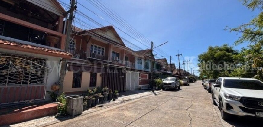 ทาวน์โฮม หมู่บ้านพฤกษา 4 พุทธมณฑล