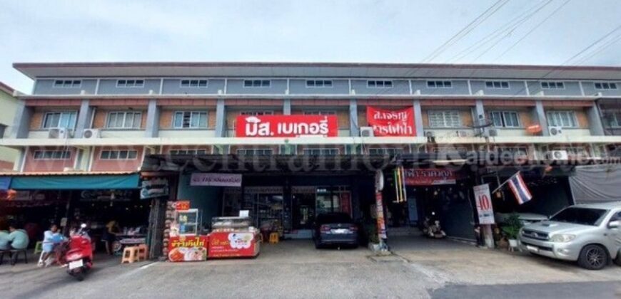 อาคารพาณิชย์ 2.5 ชั้น 2 คูหา บัวทองธานี บางบัวทอง ราคาถูก