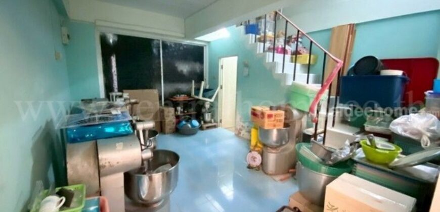 อาคารพาณิชย์ 2.5 ชั้น 2 คูหา บัวทองธานี บางบัวทอง ราคาถูก