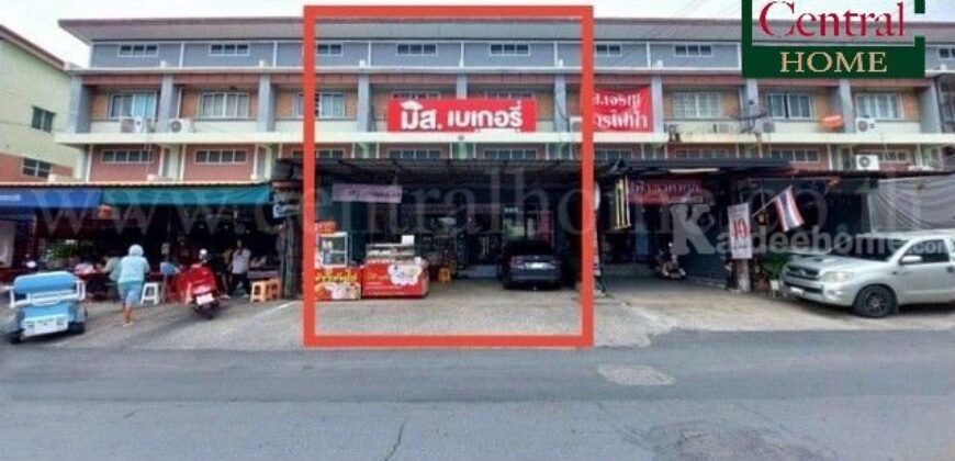 อาคารพาณิชย์ 2.5 ชั้น 2 คูหา บัวทองธานี บางบัวทอง ราคาถูก