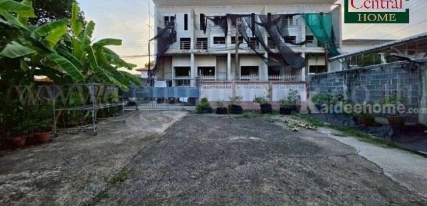 ที่ดิน 102 ตรว. ถมแล้ว ทำเลดี ลาดพร้าว-วังหิน โชคชัย4 ราคาถูก