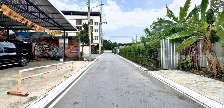 ขายที่ดิน แบริ่ง 218 ตร.ว. ทำเลดี ใกล้ถนนแบริ่งเพียง 40 เมตร