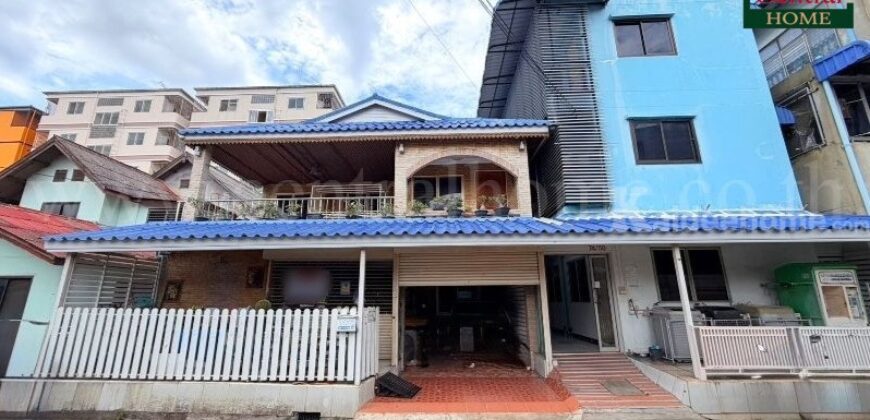 บ้านพร้อม อพาร์ตเม้นท์ ใน นิคมอุตสาหกรรม นวนคร ซอยไทยธานี 12