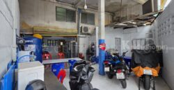 อาคารพาณิชย์ 4.5 ชั้น ติดถนนลาดพร้าว หน้าซอยลาดพร้าว 72 ขายพร้อมผู้เช่าระยะยาว