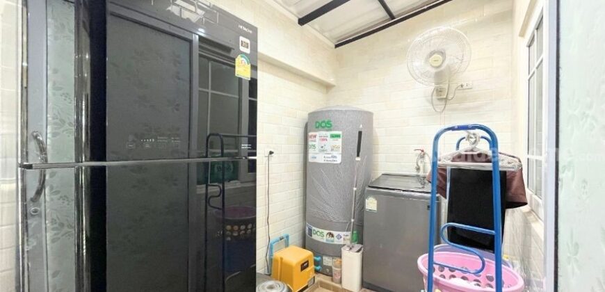 ขาย!! ทาวน์โฮม 2 ชั้น โกลเด้น ทาวน์ บางแค (ขนาด 19 ตร.ว.) ซอยกาญจนาภิเษก5/1 บางแค กทม. : Golden Town Bangkae