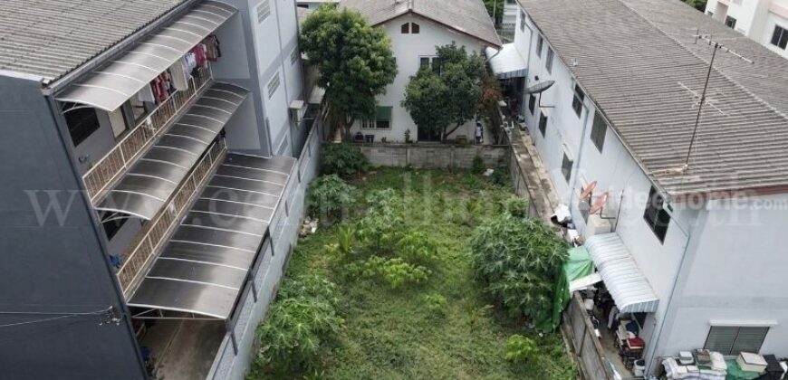ที่ดินเปล่า ซอย ประดับศุข ใกล้โรบินสันศรีสมาน ทำเลดี ราคาถูก