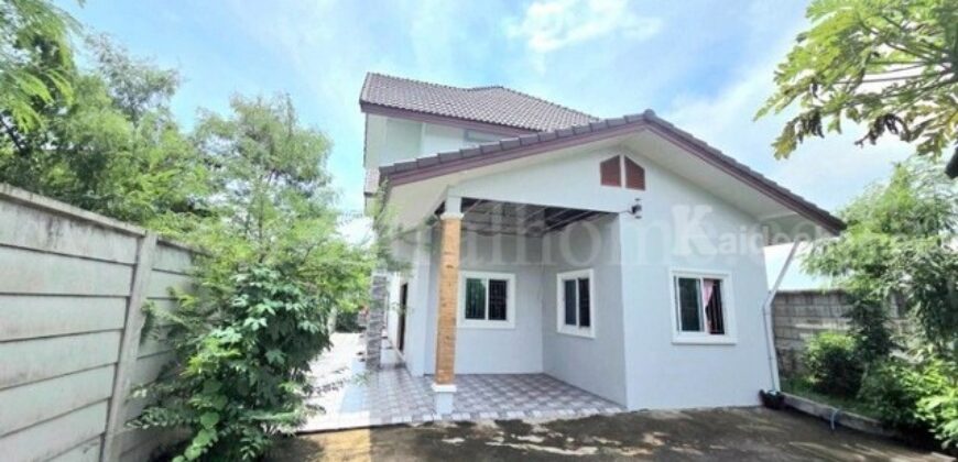 บ้านเดี่ยว 2 หลังสร้างติดกัน ราษฎร์อุทิศ 50 กรุงเทพ ขายขาดทุน