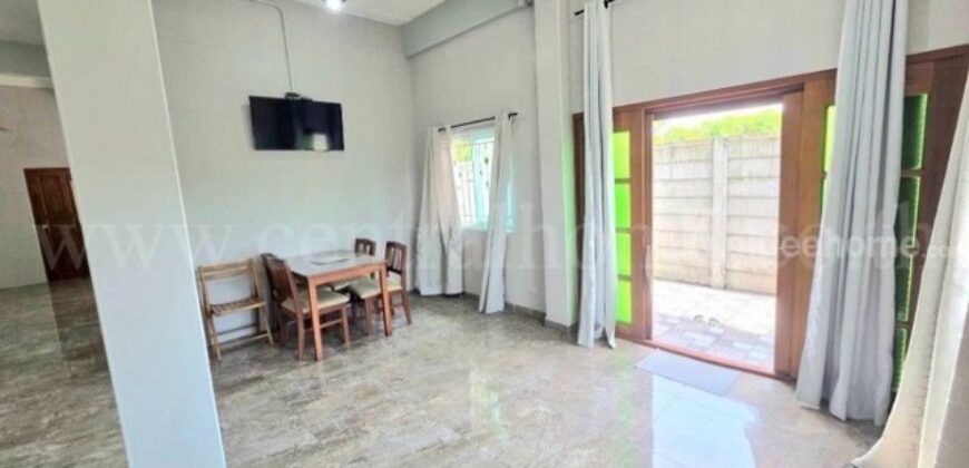 บ้านเดี่ยว 2 หลังสร้างติดกัน ราษฎร์อุทิศ 50 กรุงเทพ ขายขาดทุน