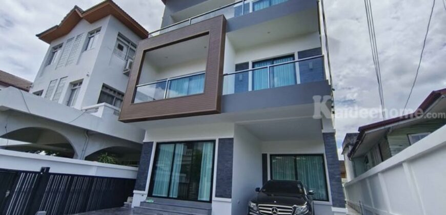 รหัสC7241 ให้เช่า ขายบ้านเดี่ยว 3ชั้น ย่านสุขุมวิทซอย65 ใกล้ BTS เอกมัย เหมาะอยู่อาศัยหรือทำ Airbnbได้