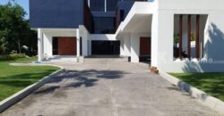 รหัสC7242 ให้เช่า ขายบ้านพลูวิลล่า 3ชั้น Luxuly Pool villa ทำเลสุขุมวิท ใกล้ BTS บางจาก