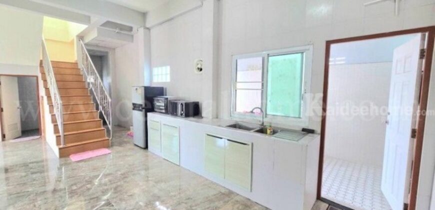 บ้านเดี่ยว 2 หลังสร้างติดกัน ราษฎร์อุทิศ 50 กรุงเทพ ขายขาดทุน