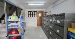 อาคารพาณิชย์ 4.5 ชั้น ติดถนนลาดพร้าว หน้าซอยลาดพร้าว 72 ขายพร้อมผู้เช่าระยะยาว
