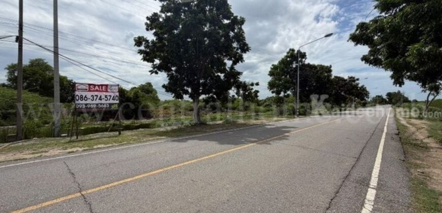 ที่ดินเปล่า 318 ตารางวา ที่สวย ใกล้หาดเจ้าสำราญ เพชรบุรี