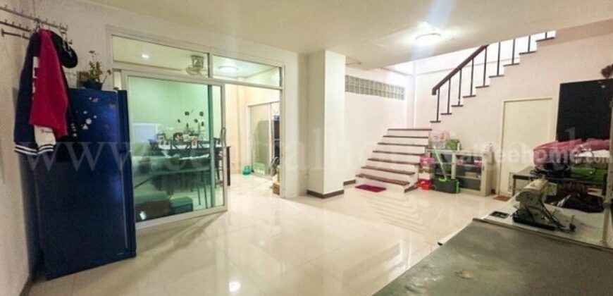 อาคารพาณิชย์ 4.5 ชั้น 2 คูหาตีทะลุ โครงการคาซ่ายูเรก้า – เพชรเกษม 63/4