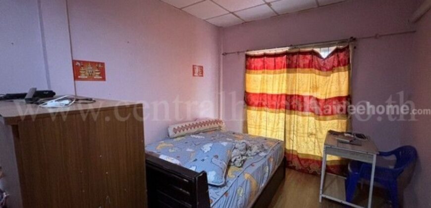 ทาวน์เฮ้าส์ สิวารัตน์ 10 เมืองนครปฐมติดถนนหลักหน้าบ้านไม่ชนใคร