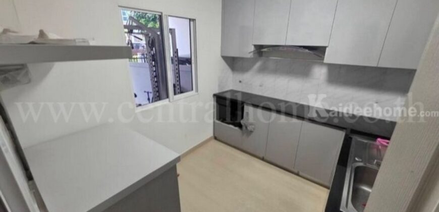 บ้านแฝด ลลิลทาวน์ แลนซีโอ คริป 3 บางนา-สุวรรณภูมิ ทำเลดี บ้านสวย หลังมุม พร้อมเข้าอยู่