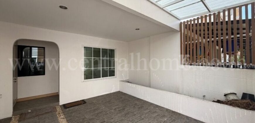 ทาวน์โฮม 3 ชั้น เดอะ ซิมโฟนี่ นวมินทร์ 163 บ้านตัวอย่าง