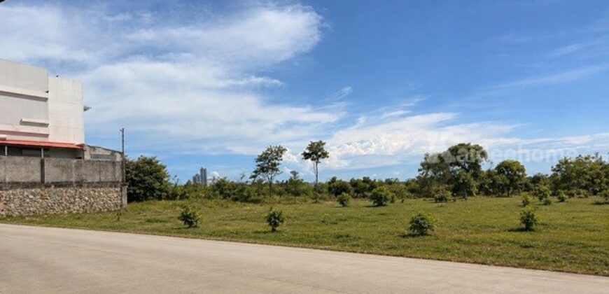 ขาย/เช่า ที่ดินเปล่า 122 ตร.ว. อยู่เขต EEC บางละมุง ชลบุรี ทำเลดี เข้า-ออกสะดวก โทร 085-9196101