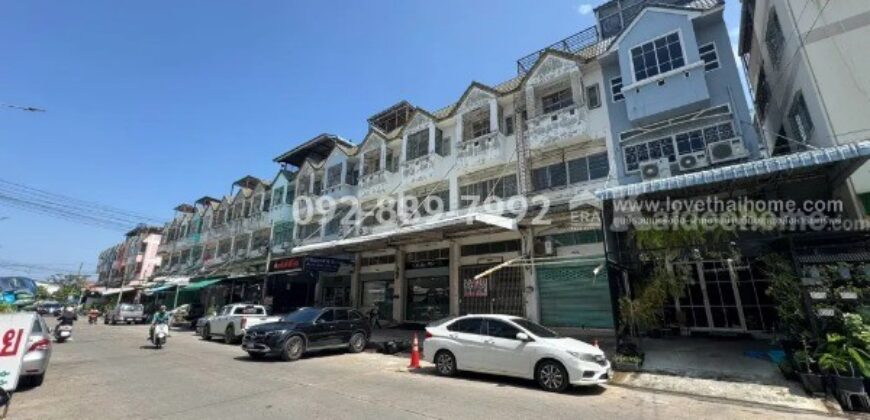 ขายตึกแถว 3.5 ชั้น ย่านบางขุนเทียน ซอยท่าข้าม28 หมู่บ้านพิศาล ท่าข้าม พื้นที่ 21.8 ตรว. ราคาถูกที่สุดในโครงการ เพียง 2.75 ล้านบาทเท่านั้น ทำเลค้าขาย ใกล้เซ็นทรัล พระราม2