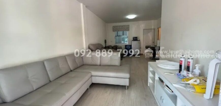 ขายทาวน์เฮ้าส์ 2 ชั้น ถนนพระราม 2 หมู่บ้าน ดี บางโทรัด สมุทรสาคร พื้นที่ 17.5 ตรว. สภาพสวย พร้อมอยู่ หิ้วกระเป๋าเข้าอยู่ได้เลย! ราคาเพียง 1.6 ล้านบาทเท่านั้น ใกล้ตลาดลอนดอน