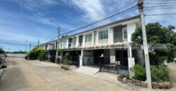 ขายทาวน์เฮ้าส์ 2 ชั้น ถนนบางขุนเทียน ซอยเทียนทะเล 7 แยก 6 หมู่บ้านพฤกษาวิลล์ 80 พื้นที่ 22.1 ตรว. หลังมุม พร้อมอยู่! ทำเลดี ใกล้เซ็นทรัล พระราม 2 ราคาพิเศษเพียง 3.3 ล้านบาทเท่านั้น