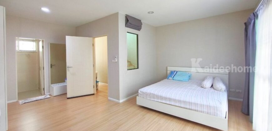 ขาย!! ทาวน์โฮม 3 ชั้น บ้านกลางเมือง งามวงศ์วาน (ขนาด 18 ตร.ว.) งามวงศ์วาน 47 แยก 6 (ซ.ชินเขต 2/6) ใกล้การไฟฟ้าส่วนภูมิภาค(สำนักงานใหญ่) หลักสี่ กทม. : Baan Klang Muang Ngamwongwan