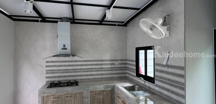 ปล่อยเช่าทาวน์โฮมหรู Pleno สุขุมวิท–บางนา 2 หลังมุม วิวสนามกอล์ฟเมืองแก้ว พร้อมเข้าอยู่