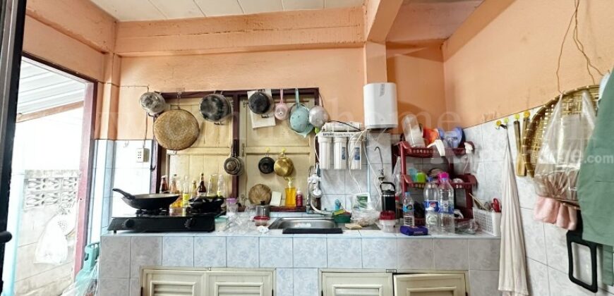 บ้านเดี่ยว พร้อมที่ดิน 93 ตร.วา พหลโยธิน 52 ราคาถูก ทำเลดี