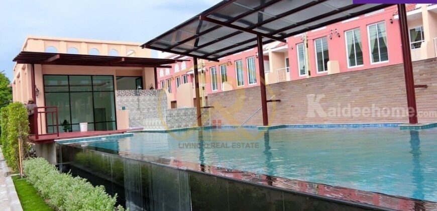 ขายทาวน์โฮม 3 ชั้น สไตล์โมร็อคโค “Villa Maroc บางแสน”
