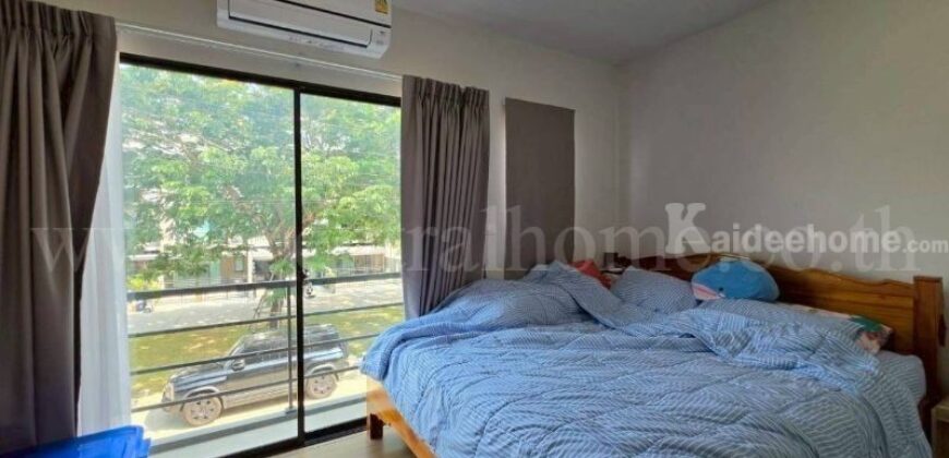 ทาวน์โฮม 3 ชั้น บ้านกลางเมือง ราชพฤกษ์-สาทร บ้านใหม่ สภาพดี แปลงหน้าสวน