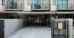 ทาวน์โฮม 3 ชั้น บ้านกลางเมือง ราชพฤกษ์-สาทร บ้านใหม่ สภาพดี แปลงหน้าสวน