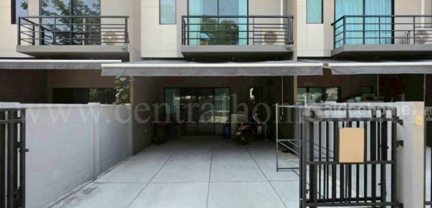 ทาวน์โฮม 3 ชั้น บ้านกลางเมือง ราชพฤกษ์-สาทร บ้านใหม่ สภาพดี แปลงหน้าสวน