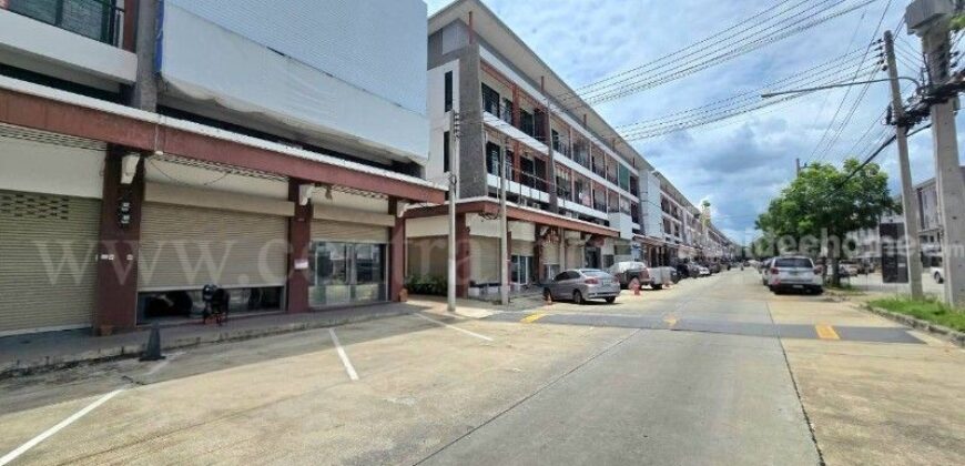 อาคารพาณิชย์ หรือตึกออฟฟิศ 3.5 ชั้น 2 คูหา เสนา อเวนิว รังสิต – คลอง 1