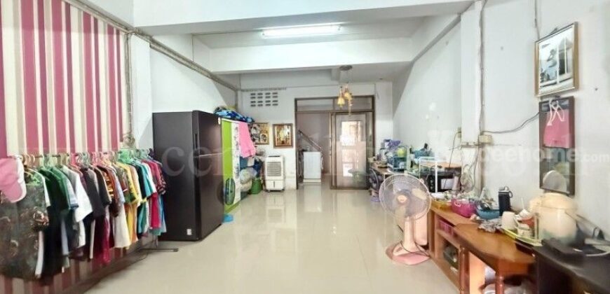 ทาวน์เฮ้าส์ 2 ชั้น เพชรเกษม 87 หนองแขม ทำเลดี