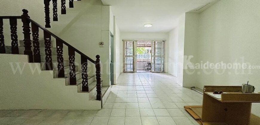ทาวน์เฮ้าส์ วิโรจน์วิลล์ 345 บางบัวทอง นนทบุรี