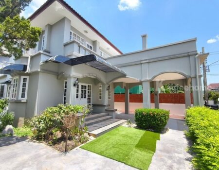 รหัสC7246 ให้เช่าบ้านเดี่ยว 2ชั้น บ้านรีโนเวทใหม่พร้อมอยู่ หมู่บ้านเบญจรงค์ ซอยรามคำแหง178