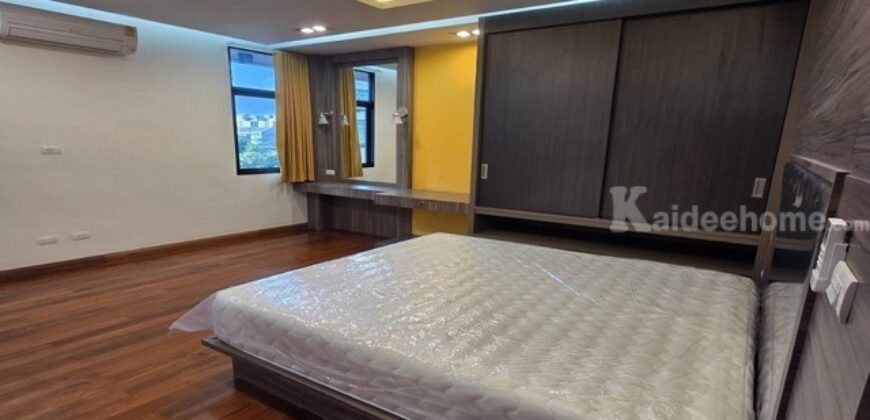 รหัสC7249 ขายบ้านเดี่ยวหลังใหญ่ เนื้อที่เกือบ 300 ตรว. มีลิฟต์ ในซอยสุขุมวิท101 ใกล้ BTS ปุณณวิถี