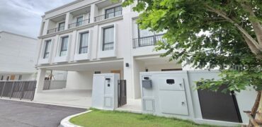 รหัสC7250 ให้เช่าบ้านเดี่ยว 3ชั้น โครงการAERIE ศรีนครินทร์ – กรุงเทพกรีฑา ลาดกระบัง