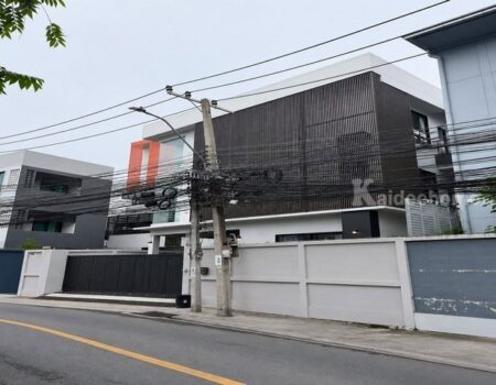 รหัสC7260 ให้เช่าบ้านเดี่ยว 3ชั้น ย่านรัชดาภิเษก ใกล้ MRTสุทธิสาร ห้วยขวาง เหมาะเป็นบริษัทและที่พักอาศัย