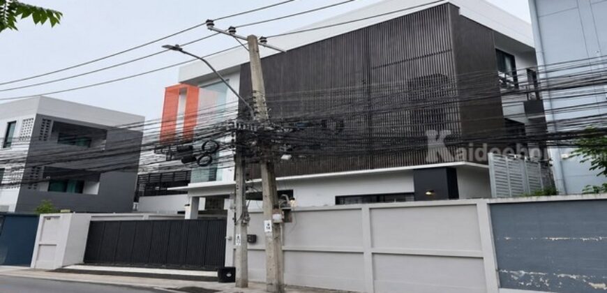 รหัสC7260 ให้เช่าบ้านเดี่ยว 3ชั้น ย่านรัชดาภิเษก ใกล้ MRTสุทธิสาร ห้วยขวาง เหมาะเป็นบริษัทและที่พักอาศัย