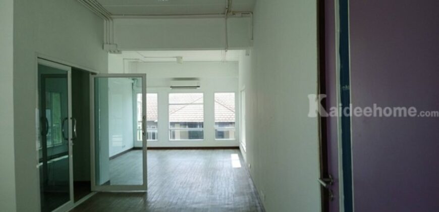 รหัสC7263 ให้เช่า Home Office โฮมออฟฟิศ 4 ชั้น ทำเลดีย่านประเวศ อ่อนนุช ศรีนครินทร์ ใกล้ห้างซีคอนสแควร์