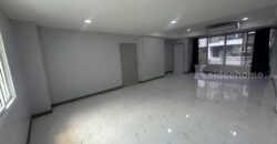 รหัสC7264 ให้เช่าทาวน์โฮม Home Office 4 ชั้น ย่านลาดพร้าว 80 เชื่อมต่อรัชดา เหม่งจ๋าย ใกล้รถไฟฟ้าสถานีลาดพร้าว 83