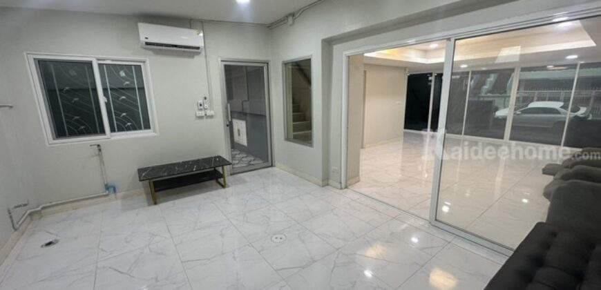 รหัสC7265 ให้เช่าทาวน์โฮม Home Office 4 ชั้น หมู่บ้านสินธานี ย่านลาดพร้าว 80 ใกล้รถไฟฟ้าสถานีลาดพร้าว 83