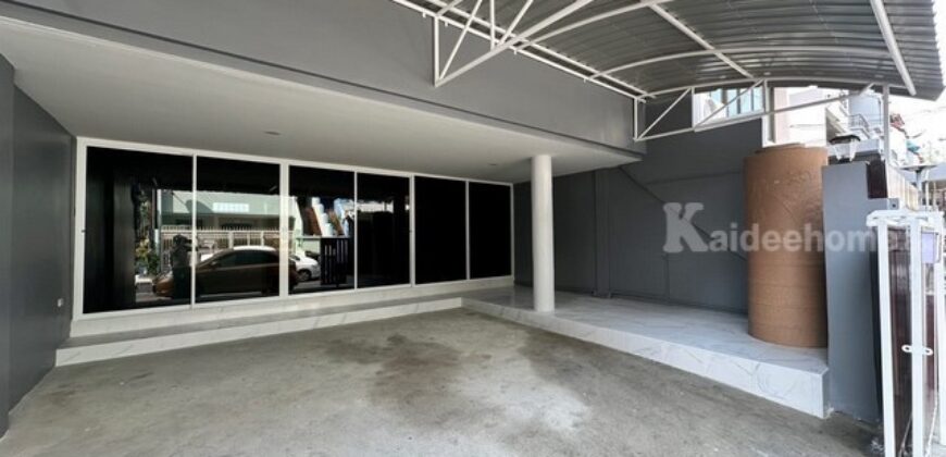 รหัสC7265 ให้เช่าทาวน์โฮม Home Office 4 ชั้น หมู่บ้านสินธานี ย่านลาดพร้าว 80 ใกล้รถไฟฟ้าสถานีลาดพร้าว 83