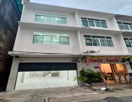 รหัสC7271 ให้เช่าทาวน์เฮ้าส์ 4ชั้น ทำเลใจกลางเมืองย่านสีลม ถนนสาทร ใกล้ BTS เซนหลุยส์ รีโนเวทใหม่ทั้งหลัง