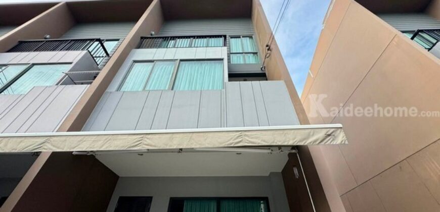 รหัสC7276 ให้เช่าบ้านตกแต่งพร้อมอยู่ ทาวน์โฮม 3ชั้น โครงการบ้านกลางเมือง พระราม 9-กรุงเทพกรีฑา